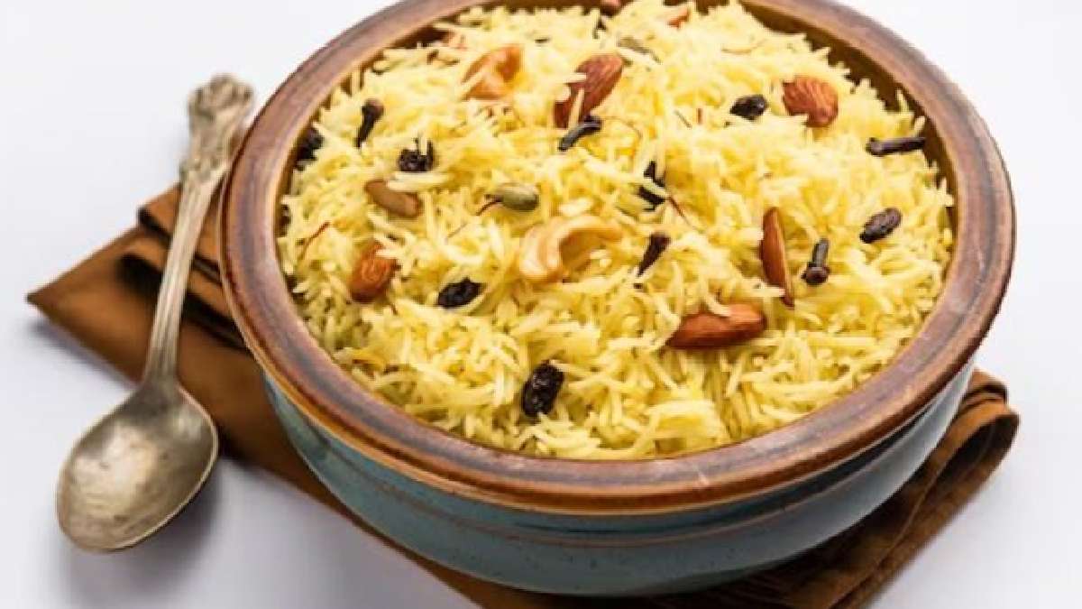 Do you think vegetarian food isn't available in Kashmir? Then try these ...