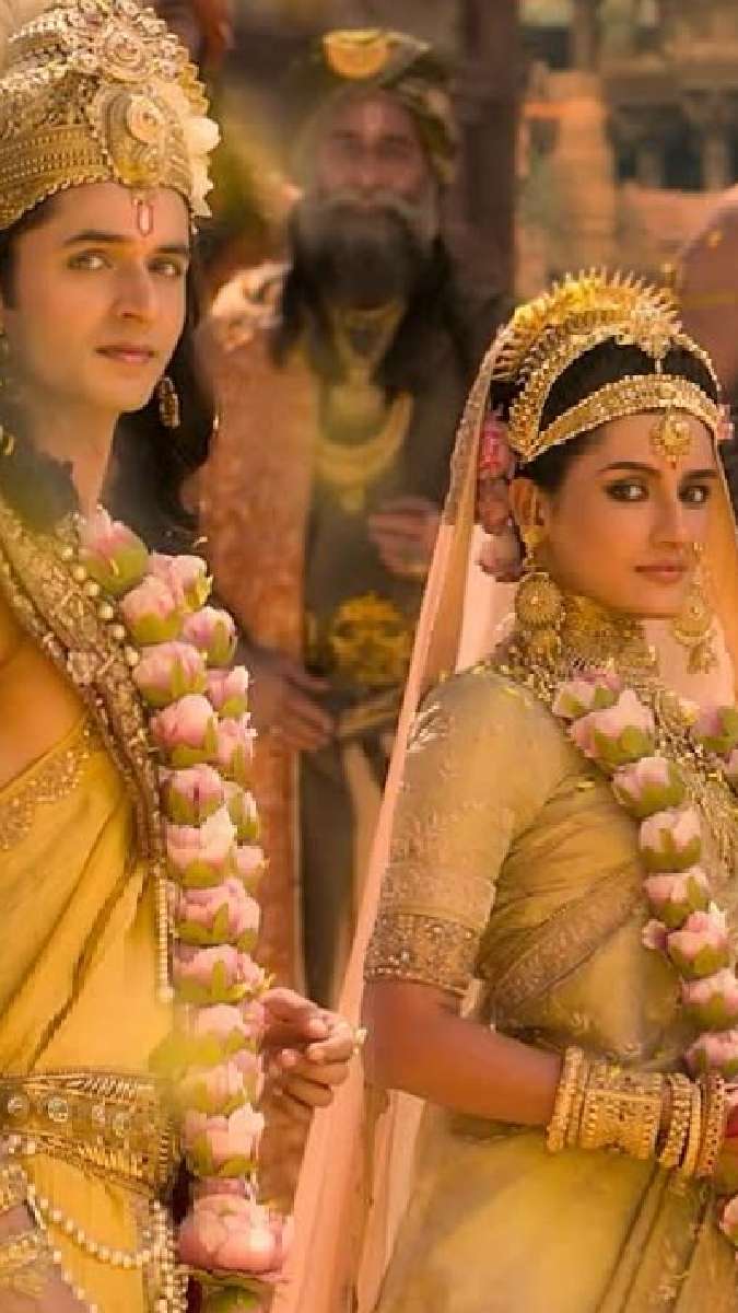 कृष्णावतारम के किरदार भी हुए मशहूर