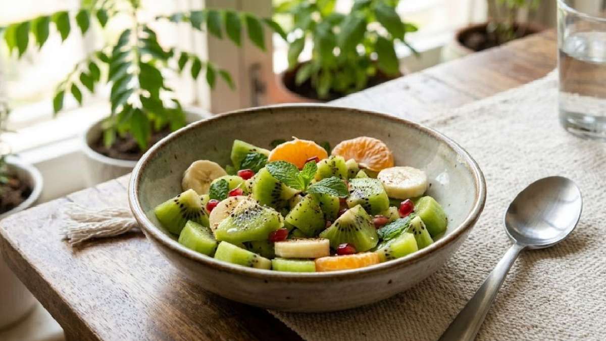 हल्की भूख के लिए कीवी फ्रूट सलाद