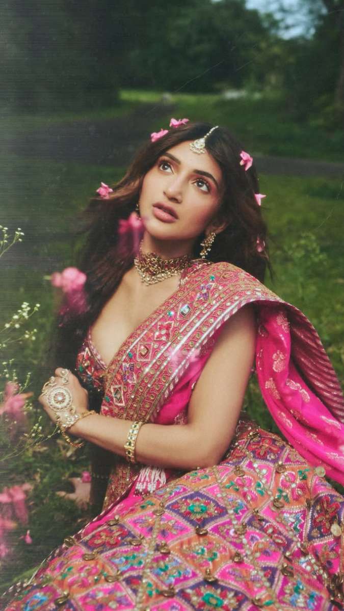 राधा रानी बनकर Sreeleela ने दिखाई नटखट अदाएं, खूबसूरती पर फैंस बोले- देवलोक की सुंदरी...