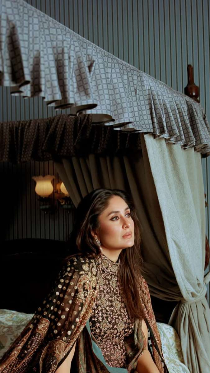 Kareena Kapoor ने कराया रॉयल फोटोशूट, 45 की उम्र में बॉडीसूट पहन कैमरे के सामने दिखाईं बोल्डनेस