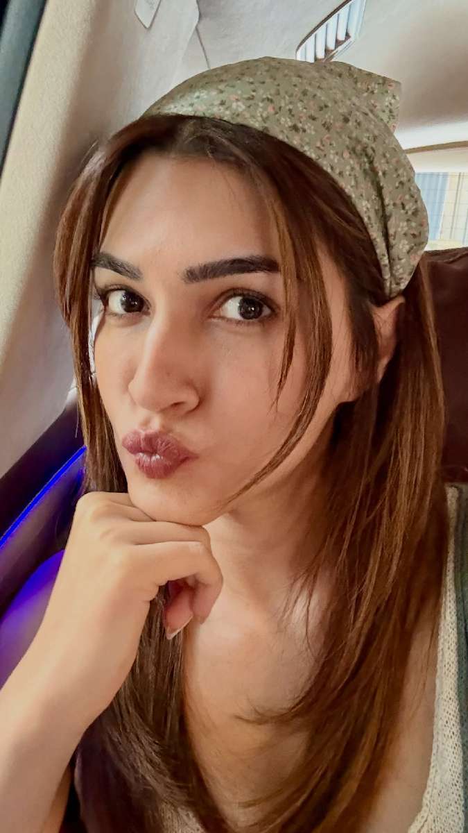 ट्रैफिक में गाने सुनती हैं कृति